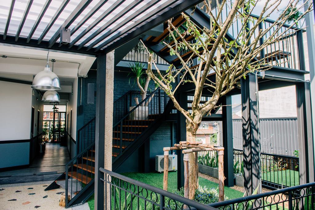 Oxotel Hotel Chiang Mai Buitenkant foto