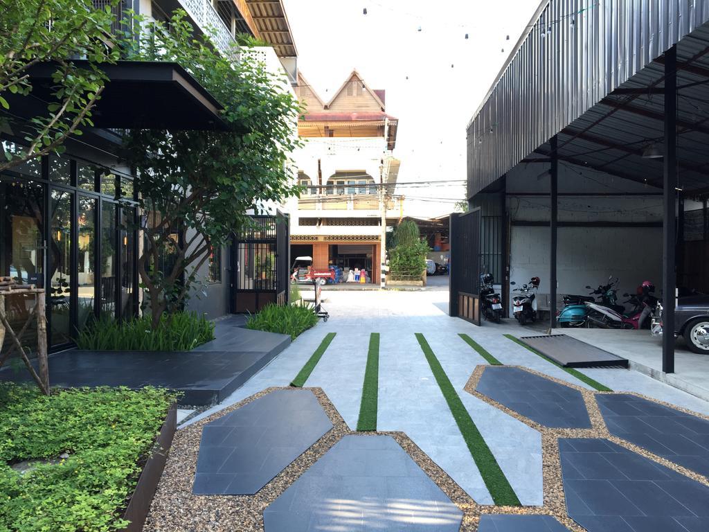 Oxotel Hotel Chiang Mai Buitenkant foto